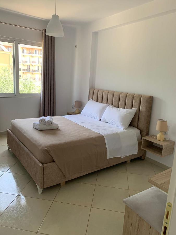 Mediterranean Apartments Himare Exterior photo