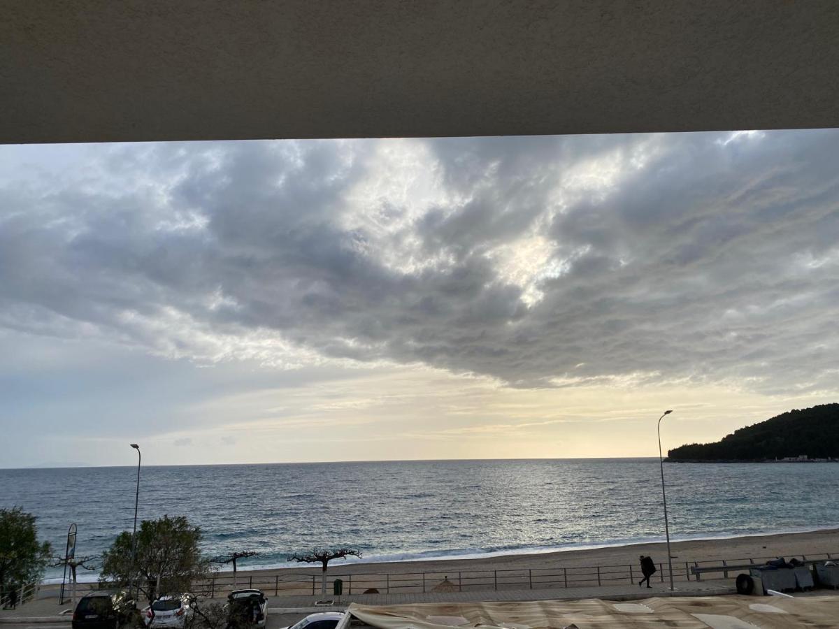 Mediterranean Apartments Himare Exterior photo